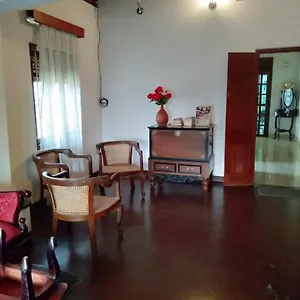 Lidwins 15 Minutes To The Airport Ferienhaus Negombo