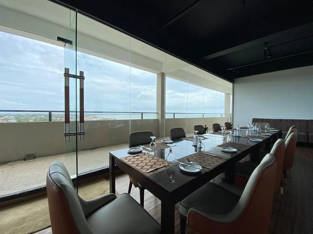 Ocean Breeze - Udaya Luxury Apartments Negombo